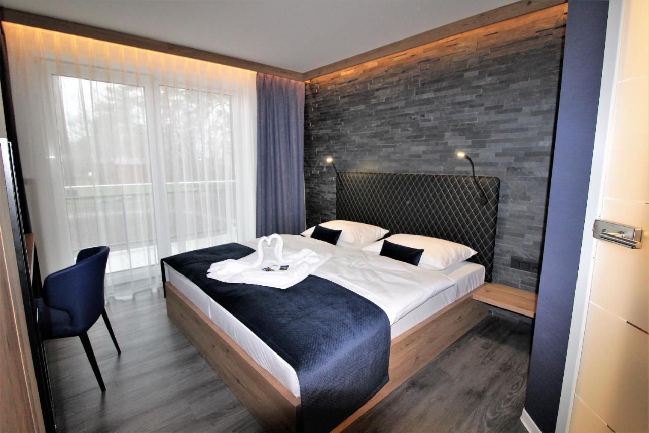 Art & Galerie Hotel Lenz Plauer See Fuenfseen Ngoại thất bức ảnh