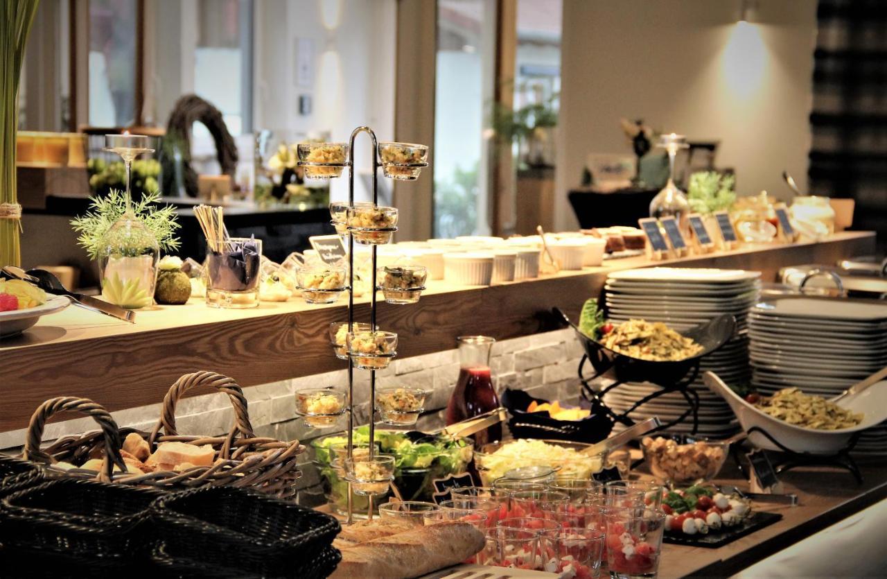 Art & Galerie Hotel Lenz Plauer See Fuenfseen Ngoại thất bức ảnh